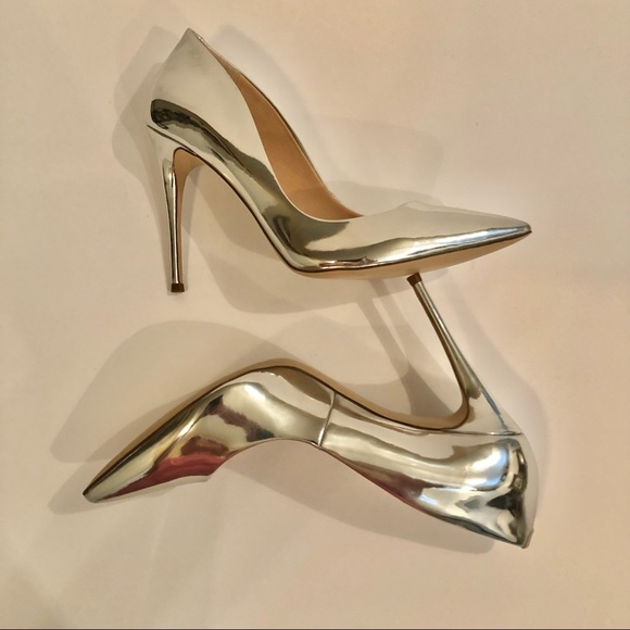 STEVE MADDEN Reflective Silver Heels - Picture 3 of 13